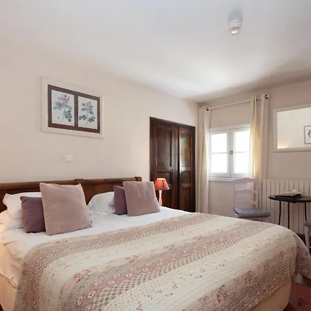 De L'atelier Hotel 3*