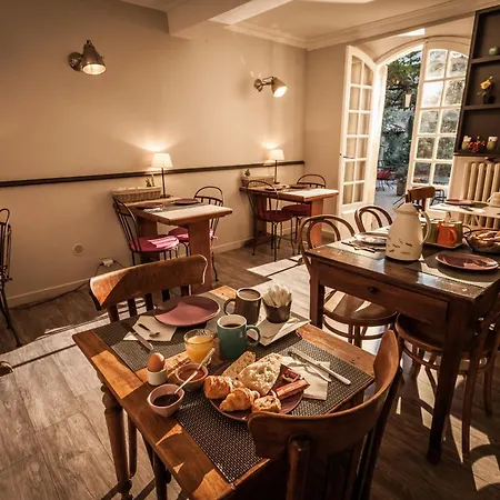 فندق De L'atelier فينوف ليز أفيجْنْ