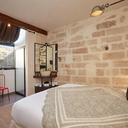 De L'atelier Hotel