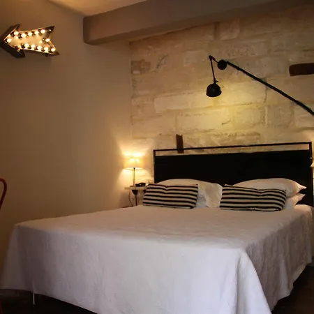 فندق De L'atelier 3*