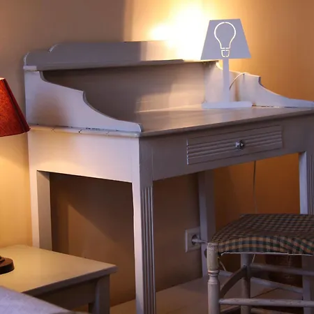 فندق De L'atelier