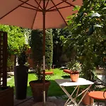 De L'atelier Hotel Villeneuve-lès-Avignon